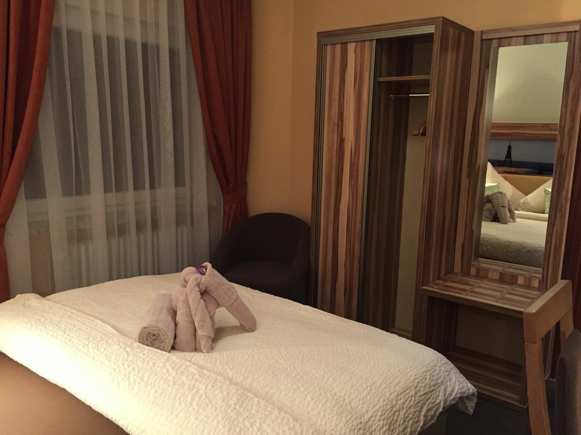 Hotel Meereswoge Куксхавен Екстериор снимка